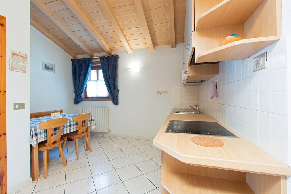 Bait Vegl Appartement Livigno Kamer foto