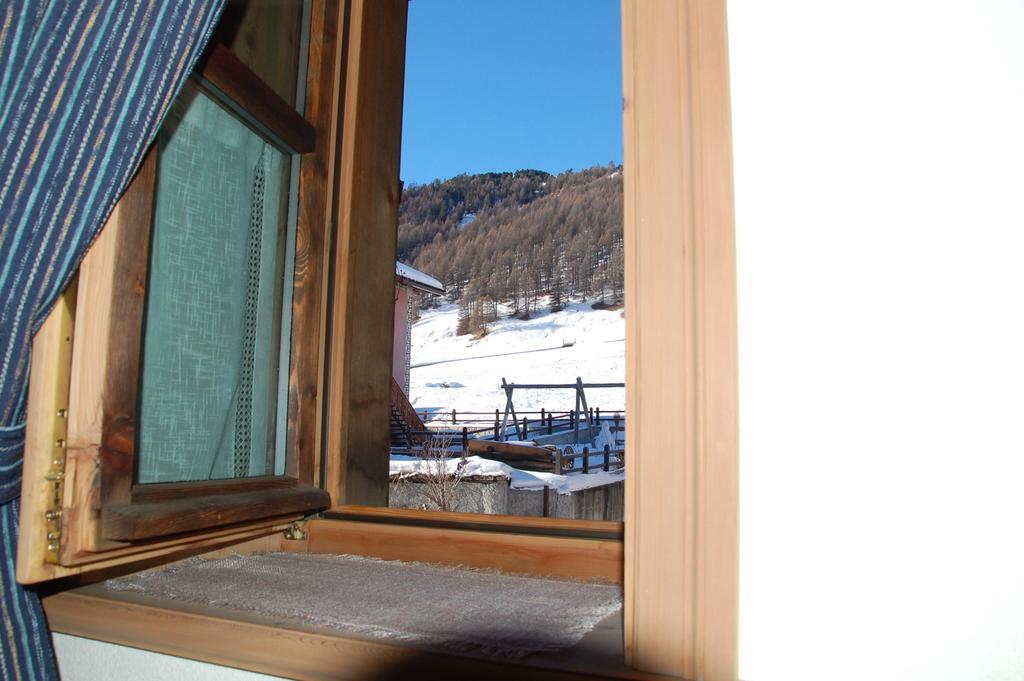 Bait Vegl Appartement Livigno Kamer foto